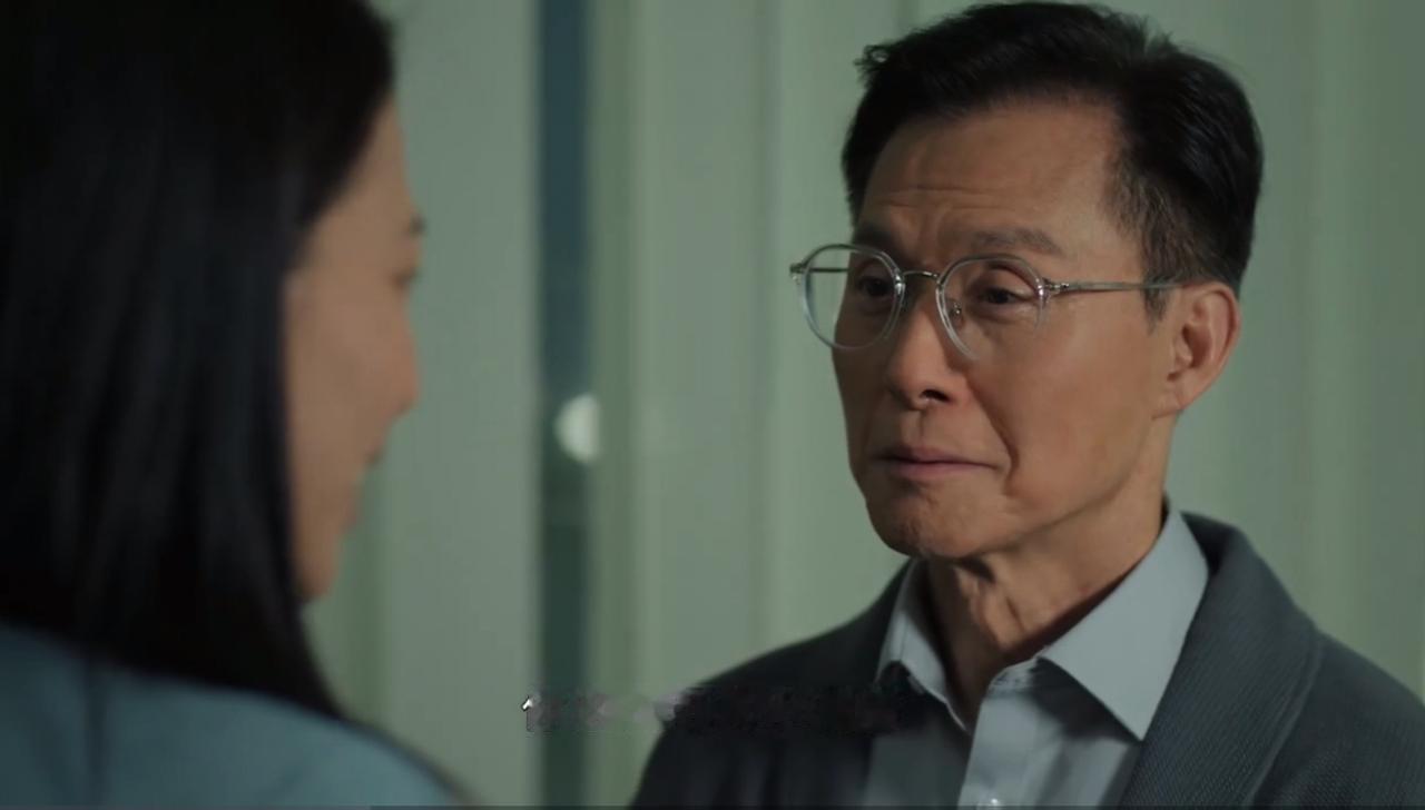 《重案解密》这部剧真的只用一场戏，就吸引我了！

那就是教授杀妻案，教授杀了妻子