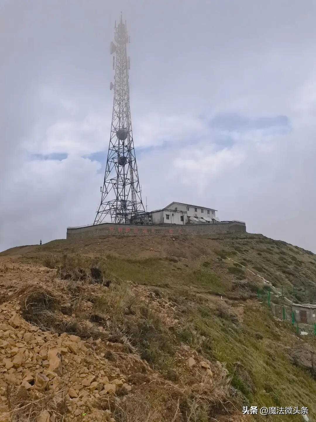 一事业单位招人守机房：岗位在海拔3614米的山顶，方圆10公里无人住，每月驻山不