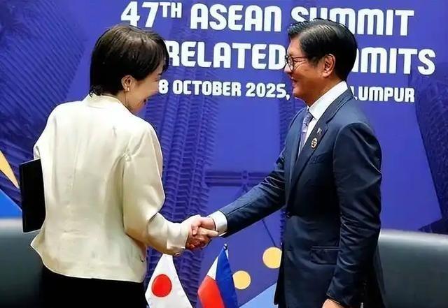 中国人早已经看清了这3个国家的真面目：第一，美国。在美国人眼里，所有的国家都是餐