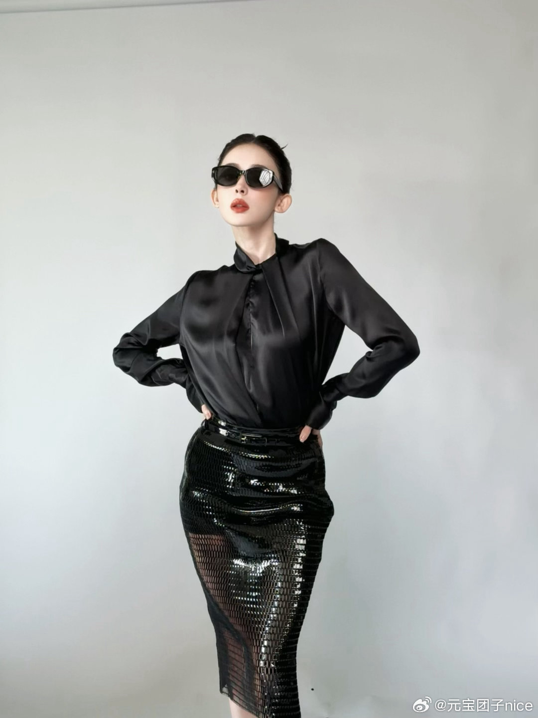 李昀锐古力娜扎活动同框可以直接拿去铺地广的程度 