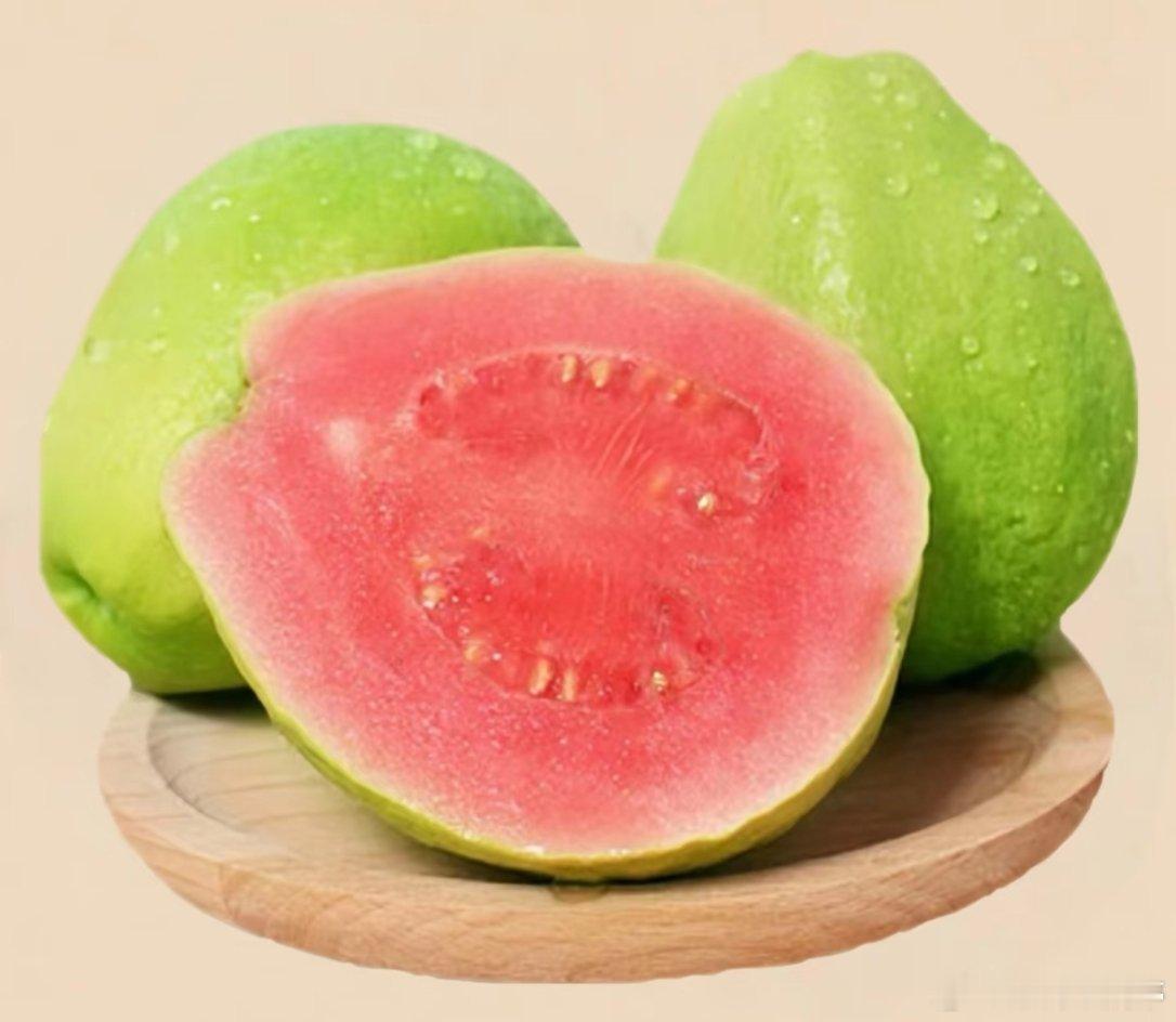 很火但难吃的水果芭乐不懂为什么各大奶茶品牌那段时间都钟情芭乐这个水果作为一个北方