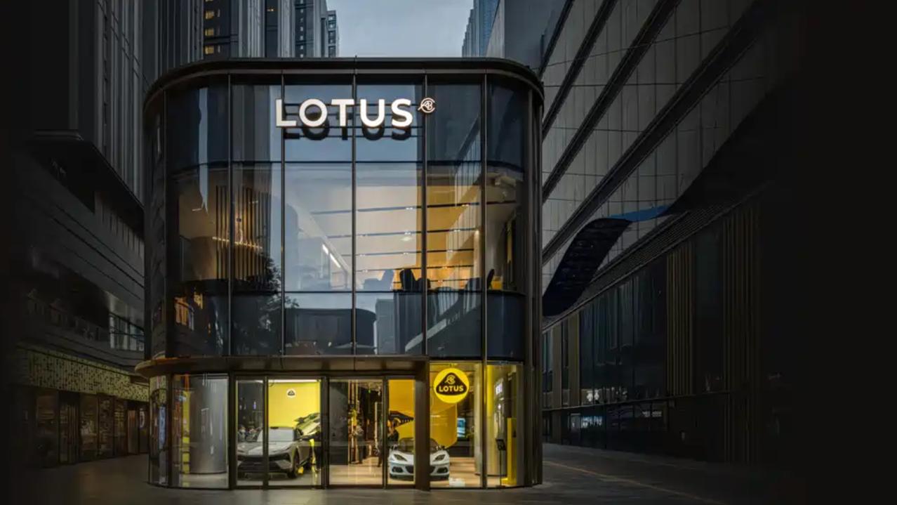 明年一月发布，莲花跑车首款插电混动SUV！
近日，莲花跑车CEO冯擎峰在财报会议