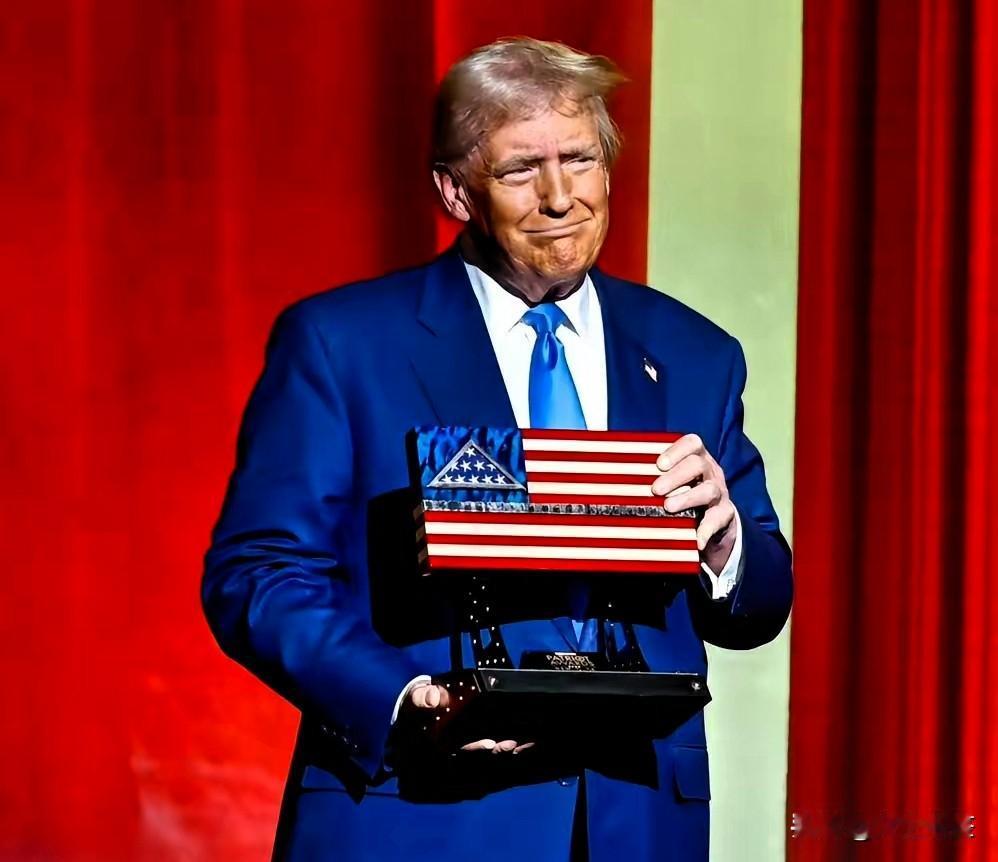 要掀桌子？特朗普弃G7搞“五国局”，全球格局要变天？
 
12月11日，美媒爆猛