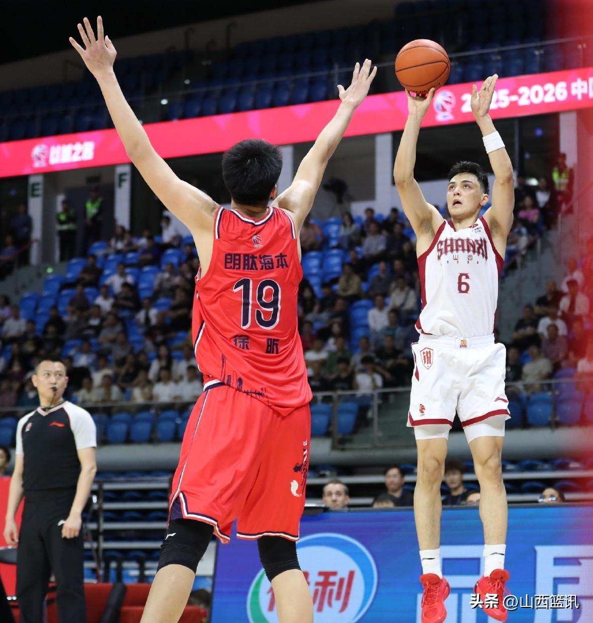 CBA赛程转入后期，四支队伍为抢一个名额在季后赛门槛提前厮打开了！
今天晚上，爆