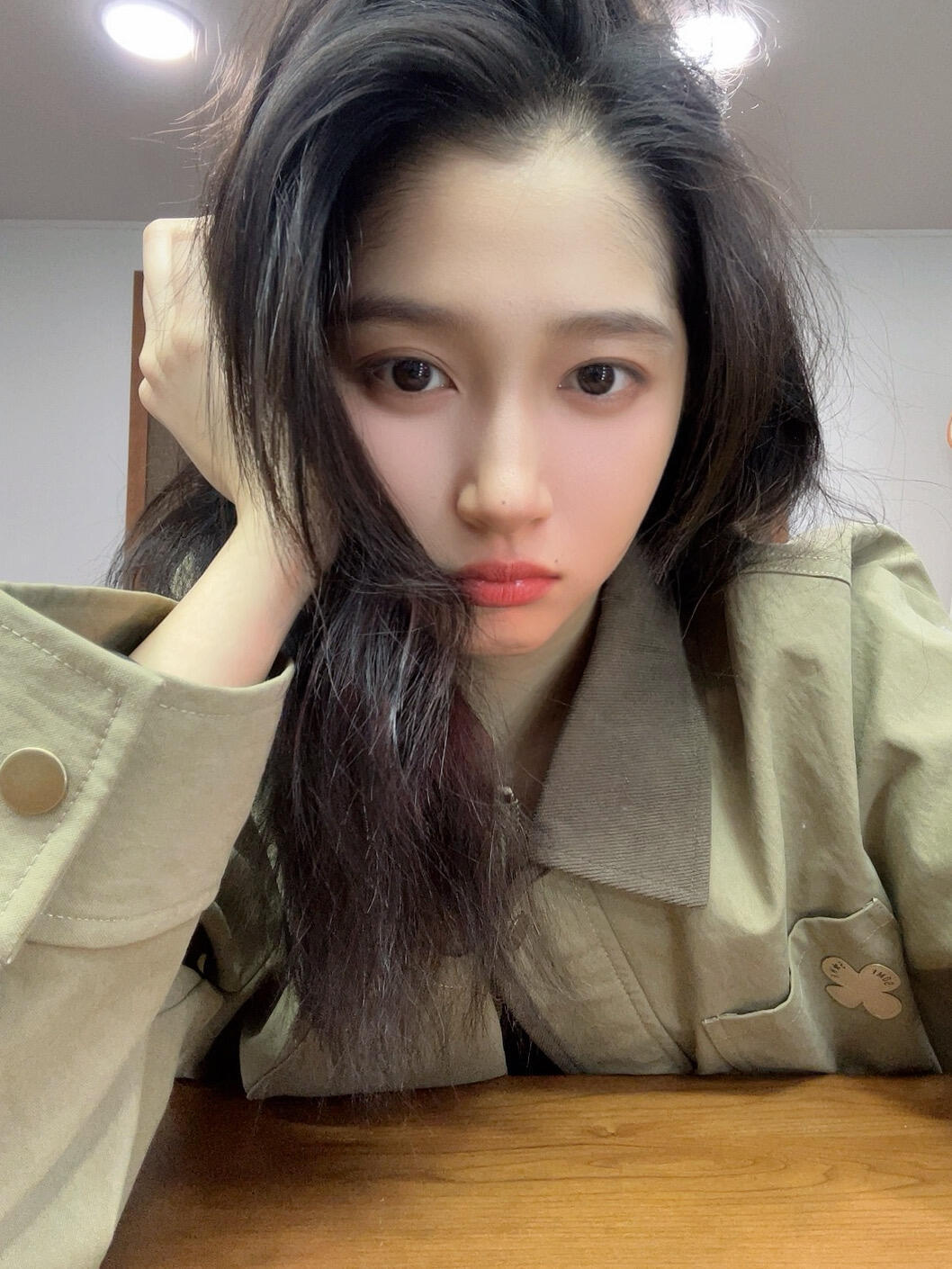 新鲜彤新鲜彤晓彤终于出现了还是自拍关晓彤