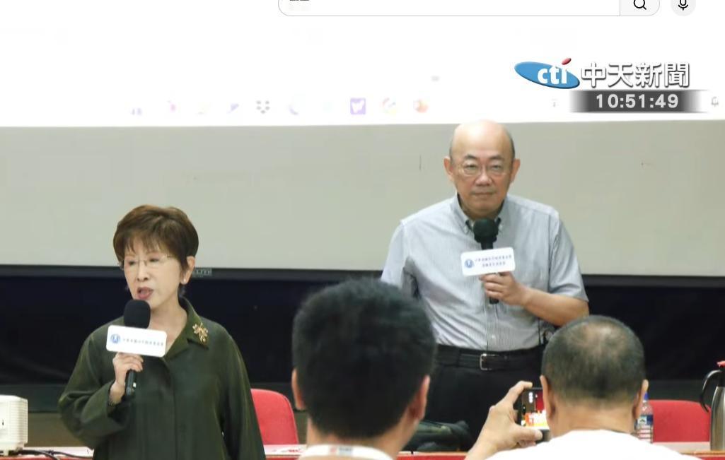 “我和柱柱姐大概这辈子都想不到中国汽车会成为世界第一”。郭正亮在岛内青雁青年成长
