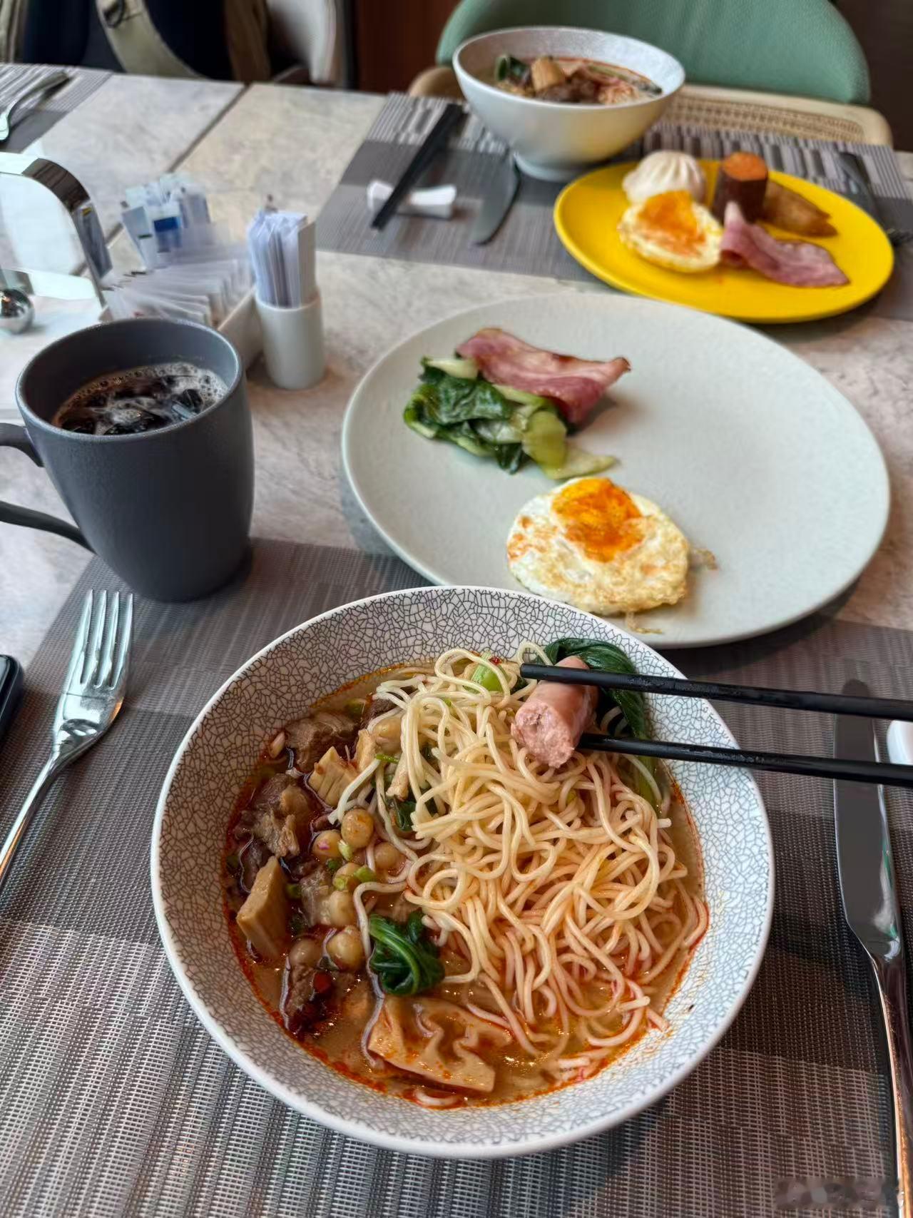 数码人的2025 在吗？自助餐了解一下？