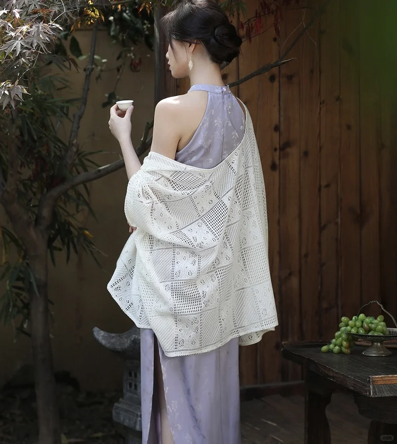 何衣见友今晚播～