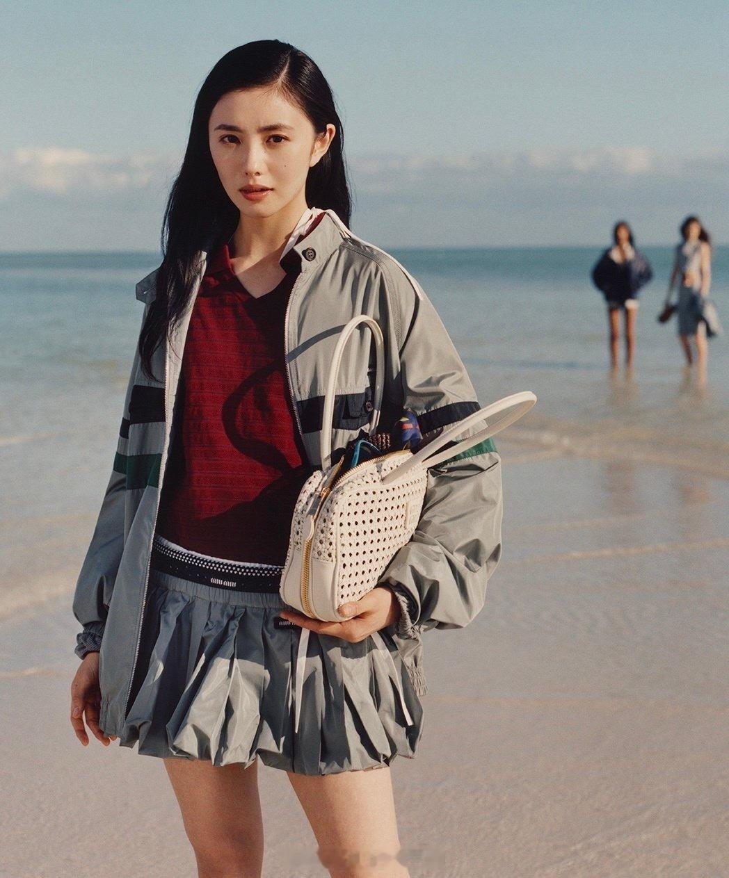 刘浩存、赵今麦MIUMIU新季广告大片