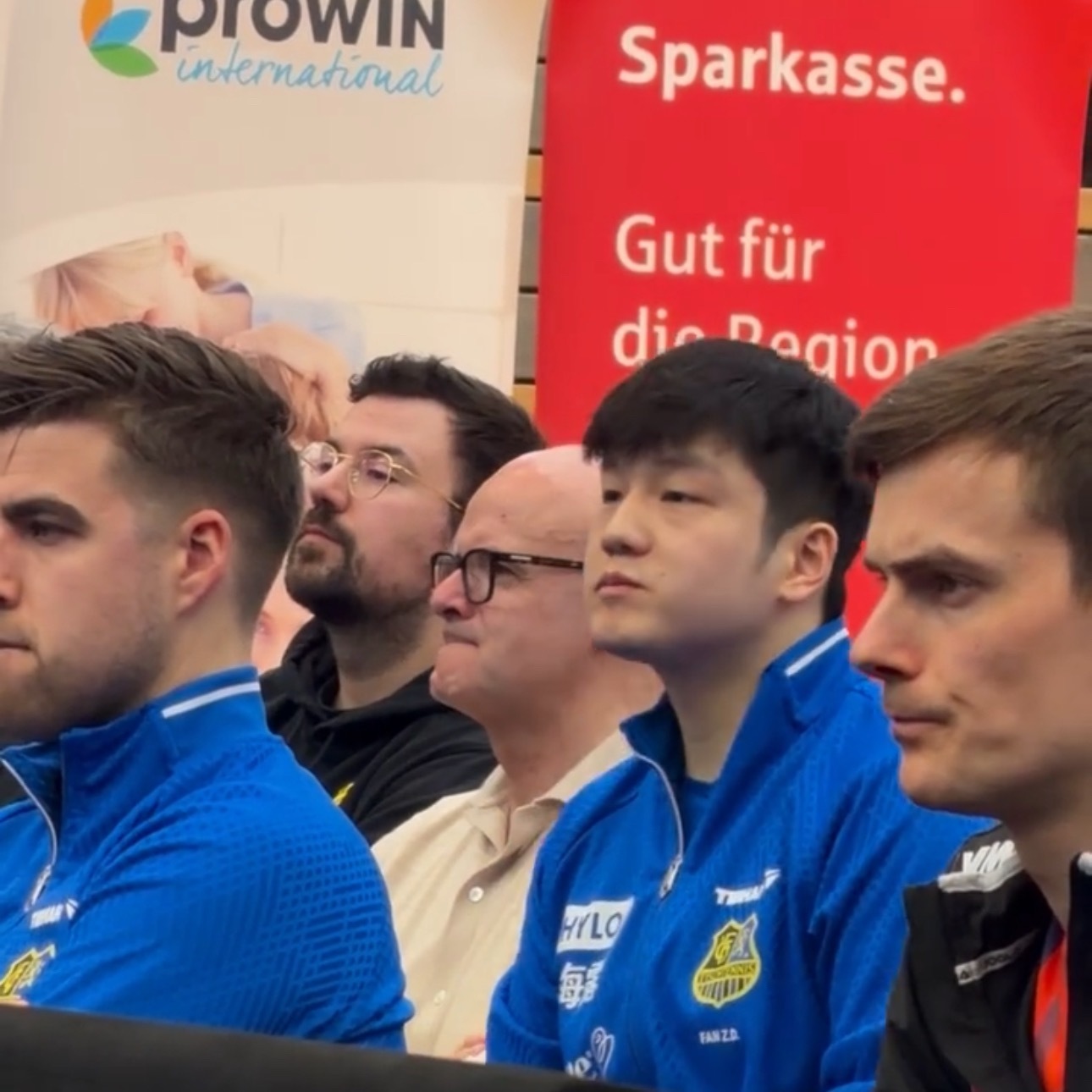 知不知豆自己腮帮鼓鼓的多可爱！ 樊振东vs沃尔瑟