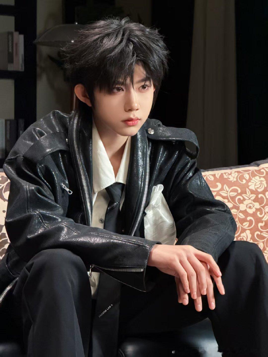 陈奕恒在健身减肥陈奕恒每天吃减脂餐 陈奕恒每天吃减脂餐！！！ 