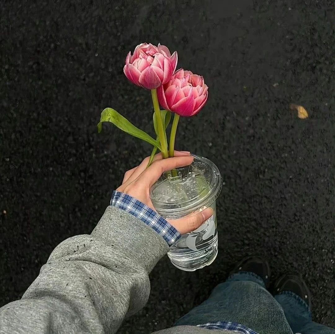 🎟𝐏𝐥𝐨𝐠𝐠𝐠 ⤾·˚一个男人最大的失败，不是没有女生喜欢他，而是