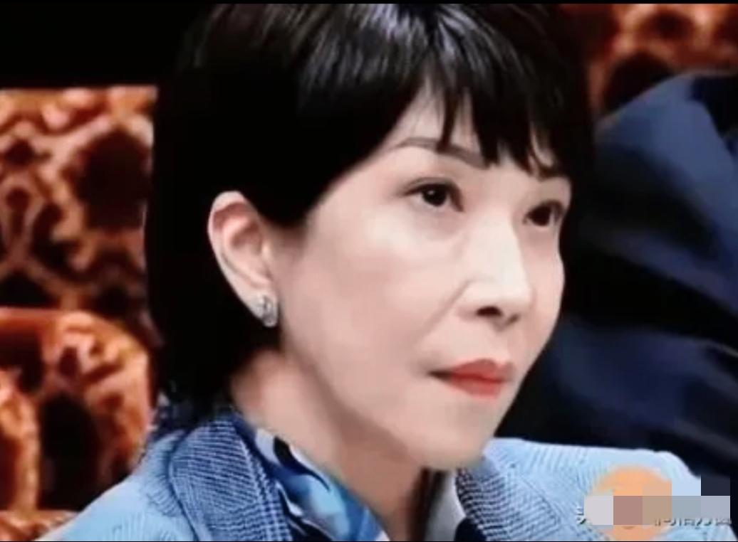 我觉得高市早苗这次访美，本质就是讨好美国的一场政治表演。日本在经济、安全上连连让