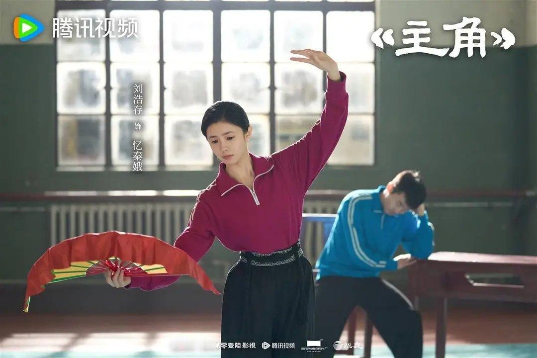 《主角》唱罢，好戏犹酣这个初夏的荧屏，属于电视剧《主角》。从胡三元脸上烧伤的伤疤