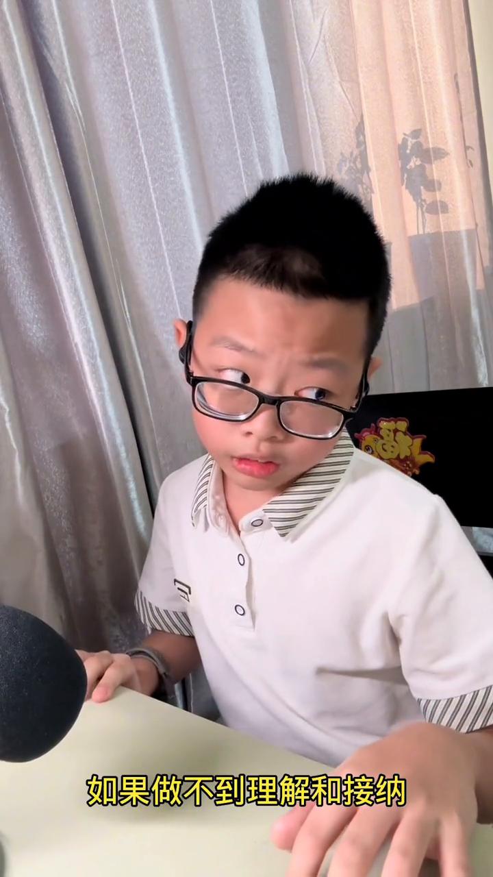 《掌声的起来》翻唱：轮椅歌手小宋同学。
大家好，我是轮椅歌手小宋同学。好多人都好