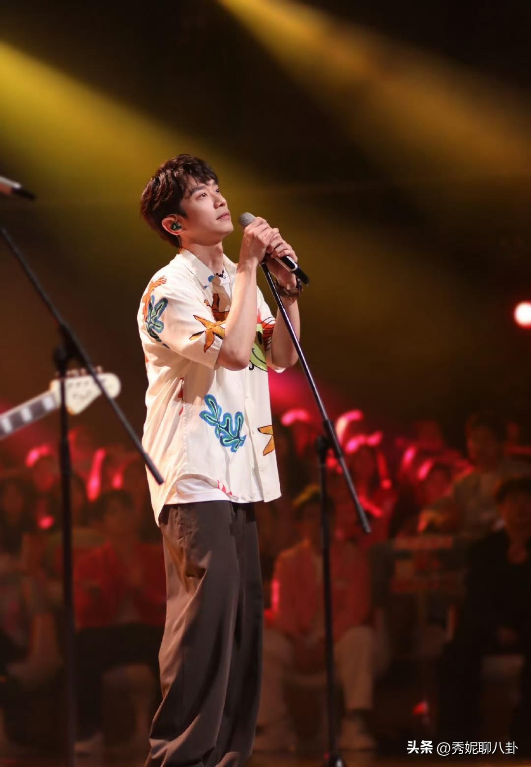 张栋梁44岁甜男界顶流返场！YY盛典唱哭全场
 
家人们谁懂啊！2026年YY年