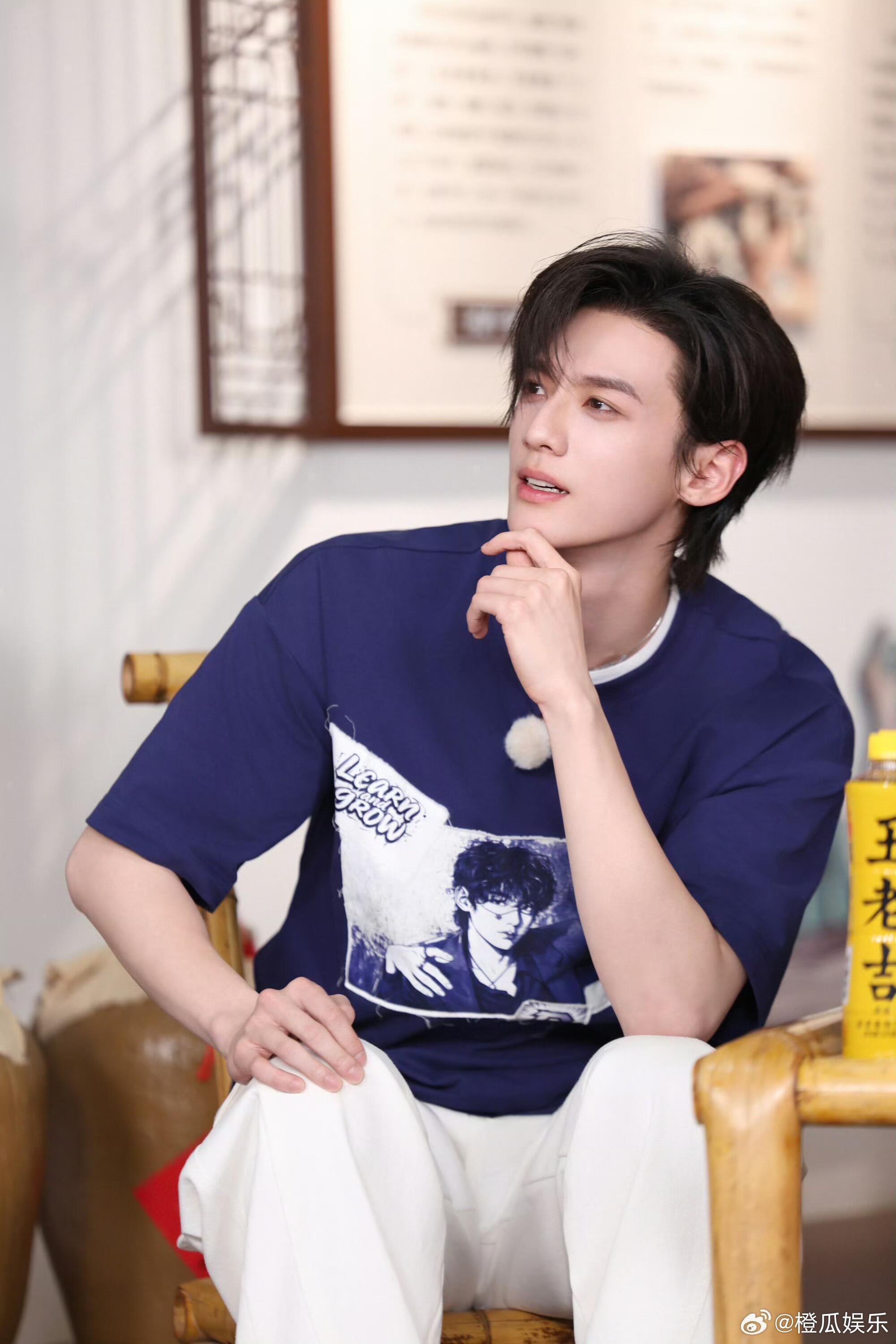 孟子义演我看帅哥孟子义把赖伟明夸成翘嘴了 孟子义谈起赖伟明萧长赢的造型根本停不下