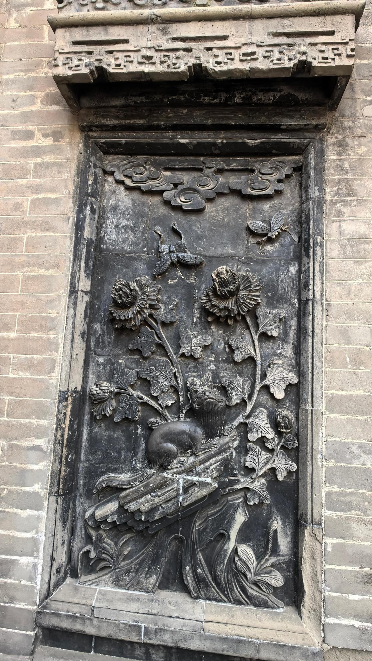 传统赚点喜鹊登梅，好事成双。中国古建筑雕刻艺术 古代建筑雕刻之美