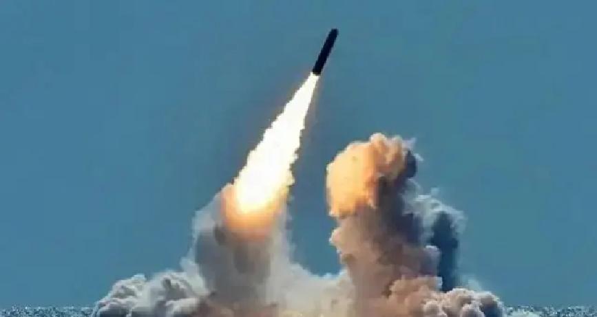 把中国比成“东亚病夫”，在今天还说得过去吗？
 
2020年《华尔街日报》登出“