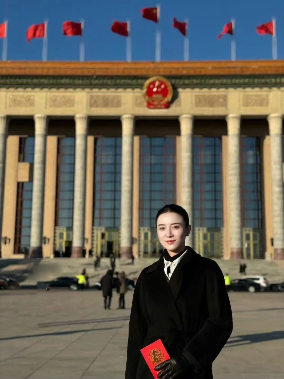 根正苗红，一身正气。咱姐往那一站就是国泰民安
