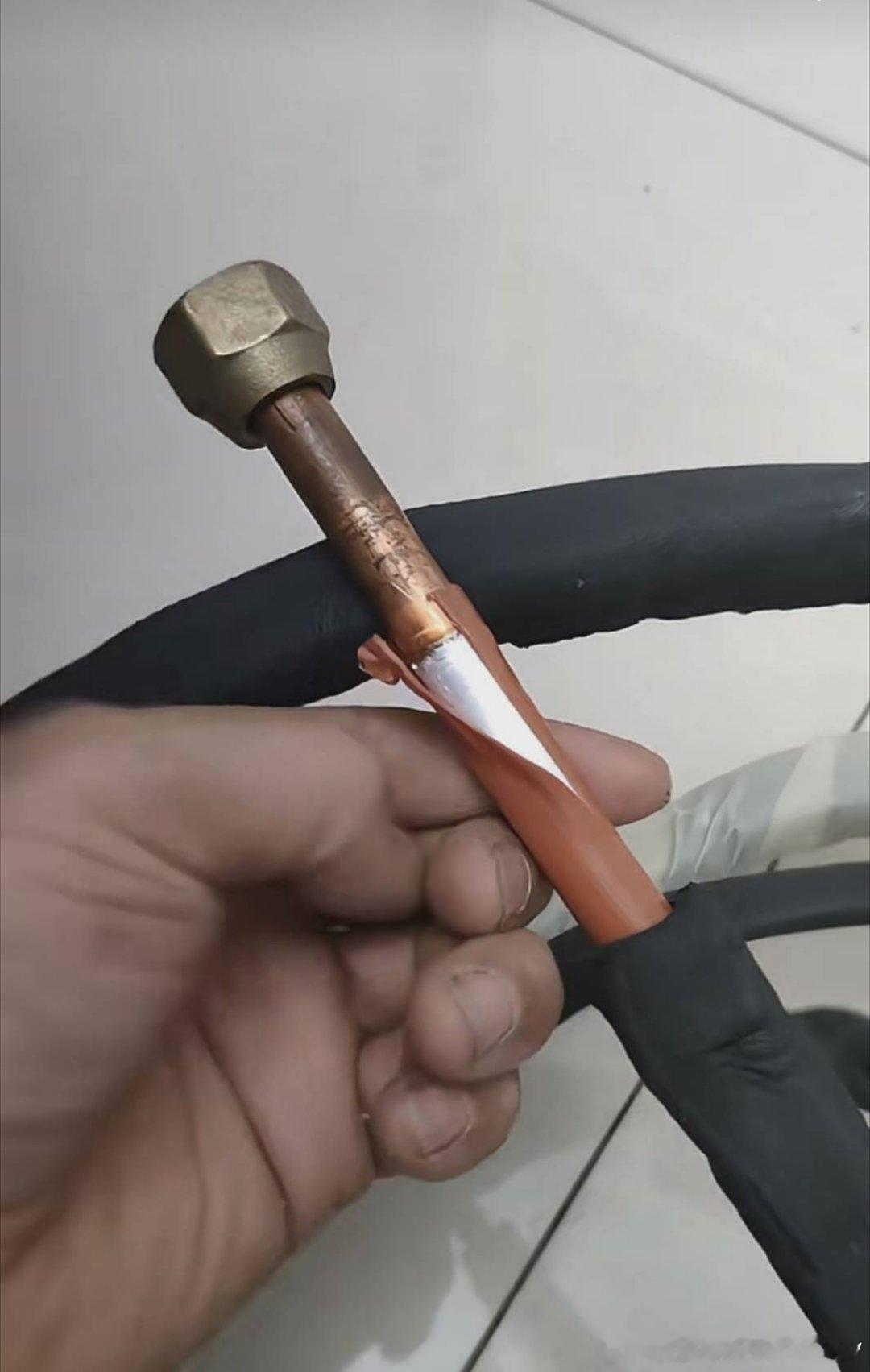 一个铜包铝，短期凑活可用，长期必选纯铜。 