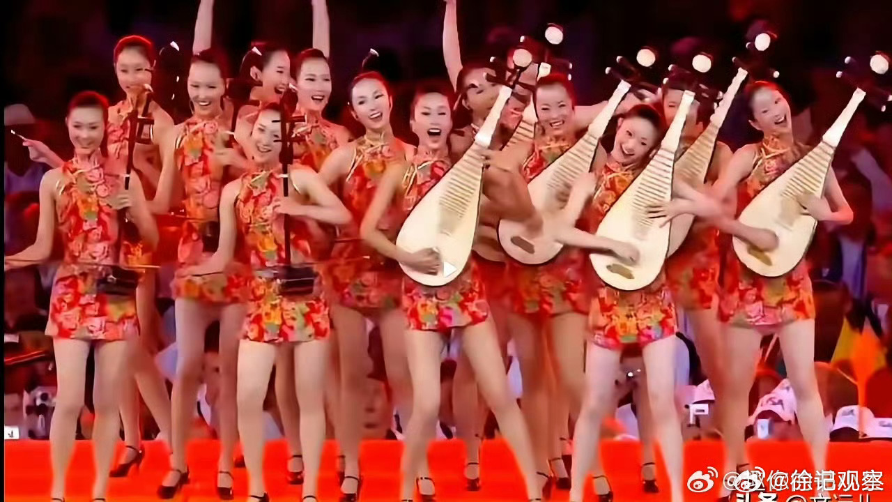 时代不同了。现在如果张国师在国际大型运动会推出这个去代表中国形象表演，估计会被骂