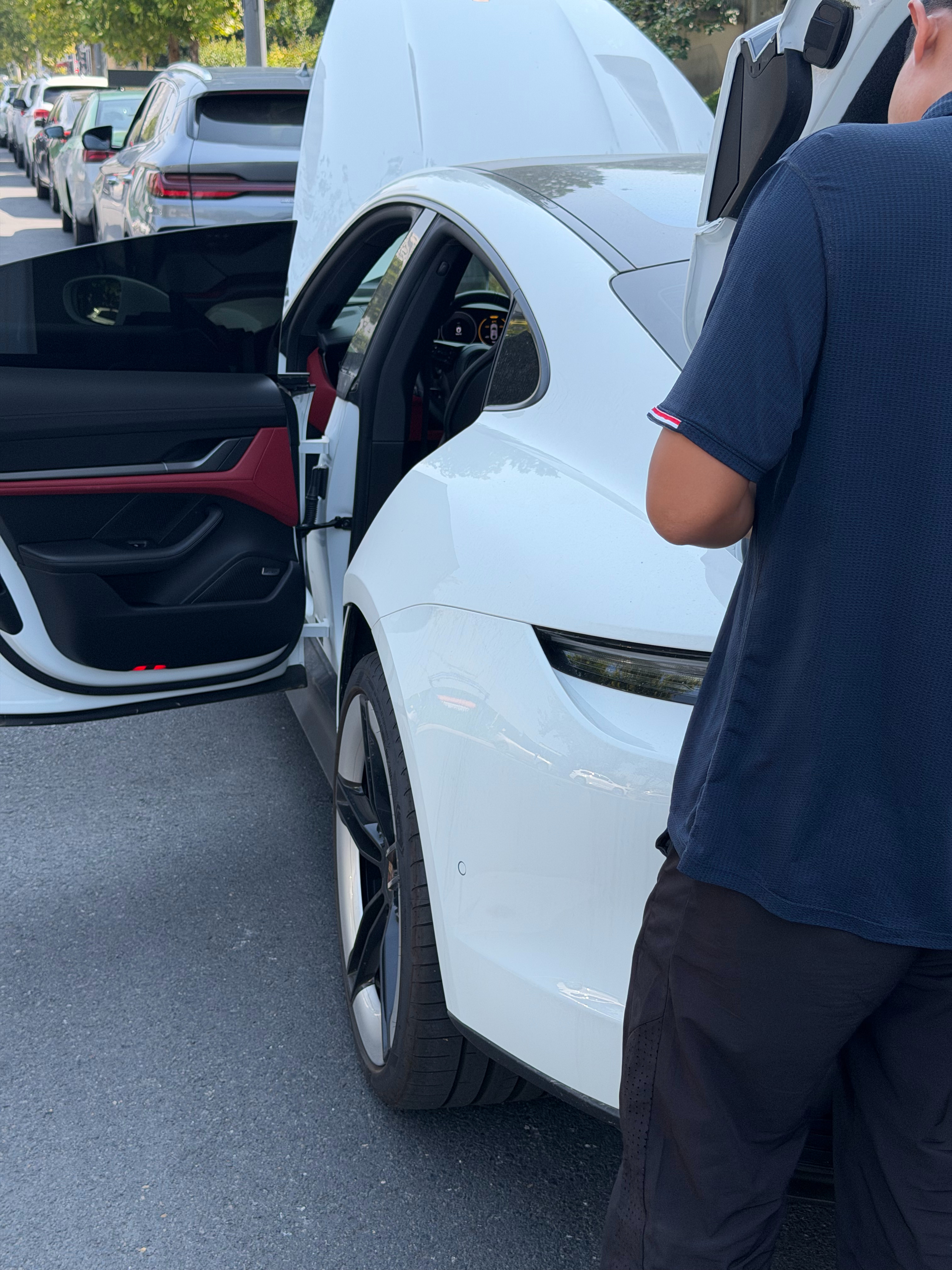 终于卖了 还是 su7ultra 好啊[允悲] ​​​