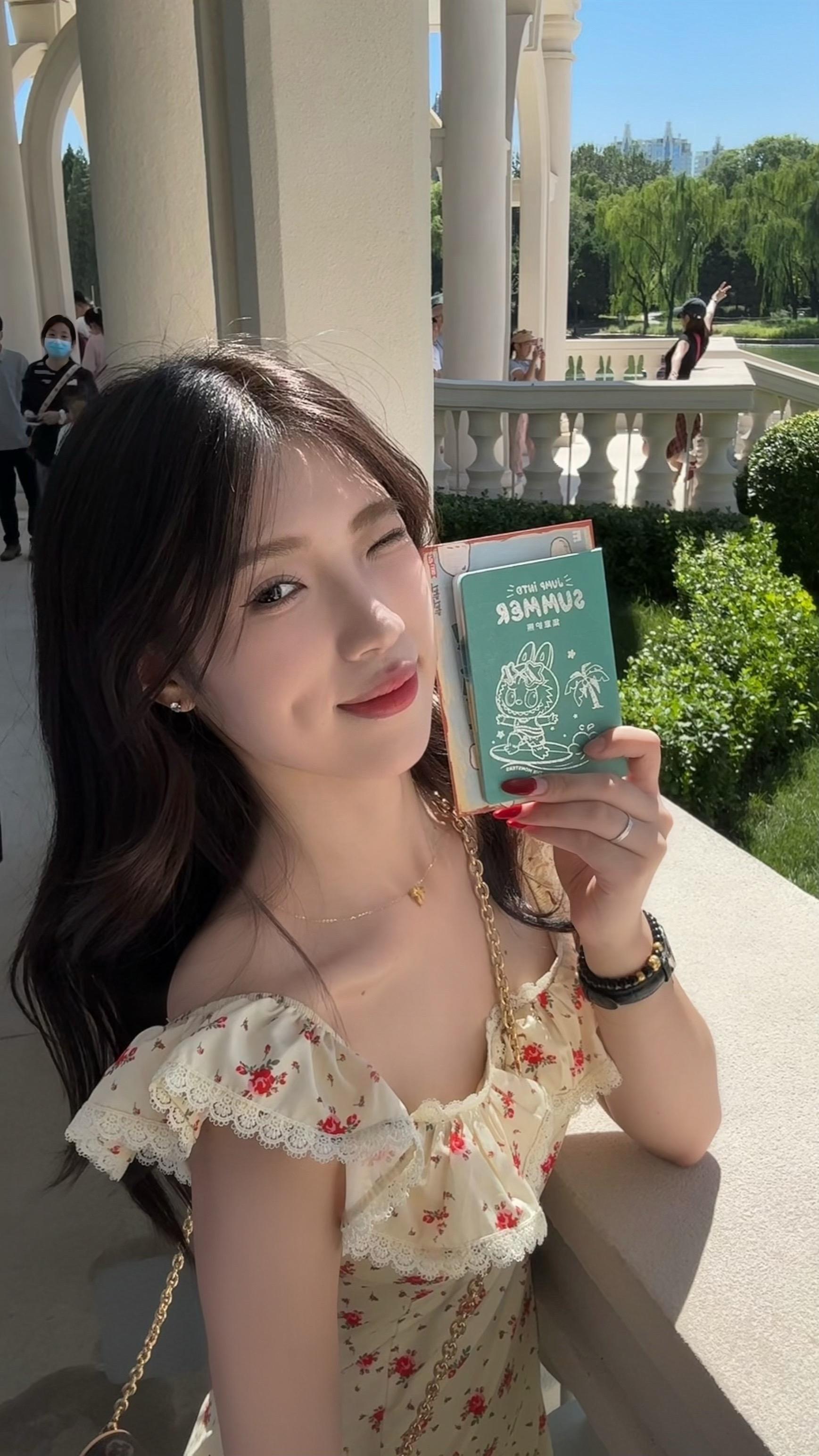 爱我要有五颗心 真心 耐心 良心 忠心 一直偏向我的决心 ^ ̳＞ ‧...