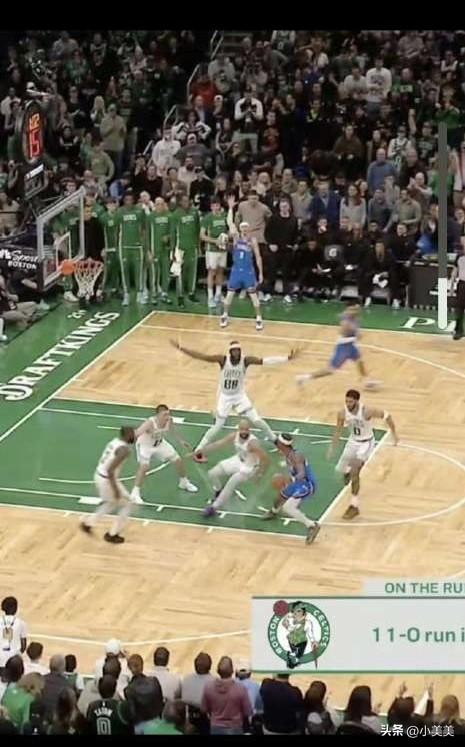 亚历山大你小子也体会到了库里当年的待遇啊[泪奔]