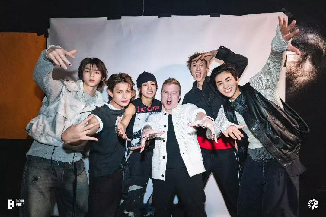 cortis在上海展示新才艺 上海这场活动，cortis把粉丝投喂得明明白白。新