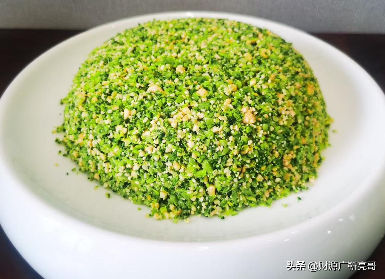 真正健康的消费观，是理性克制、量力而行，不被欲望绑架，不被攀比裹挟。买能力范围内