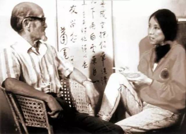 也不晓得为啥刷小黄书发现一些讨论杨振宁和翁关系的帖子，那点进去看了一次后面相关推