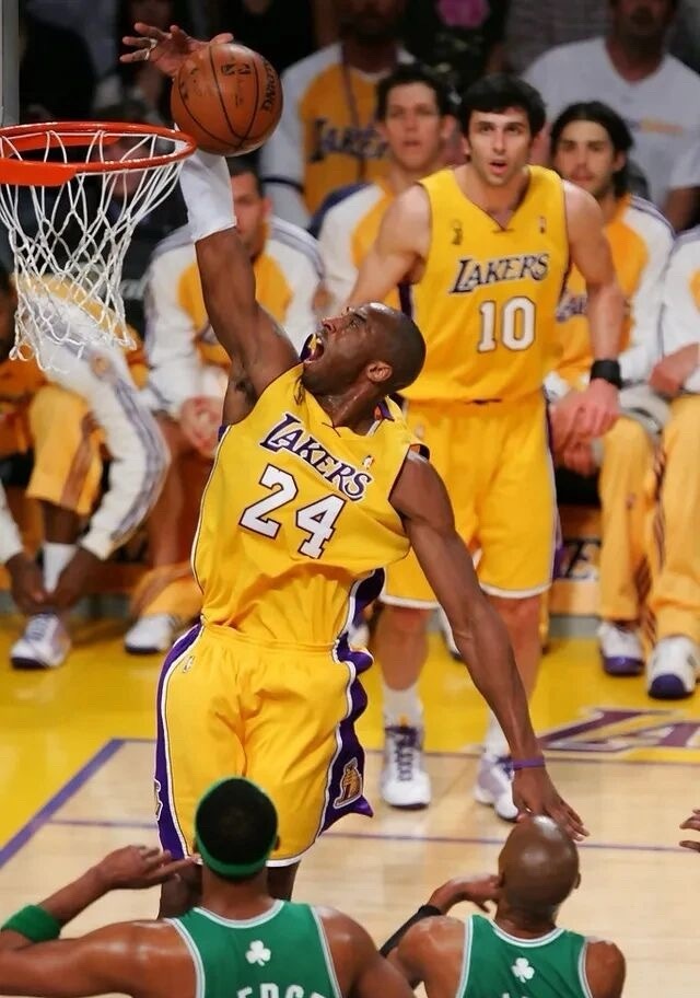 凌晨四点🕓💜💛科比KobeBryant凌晨四点