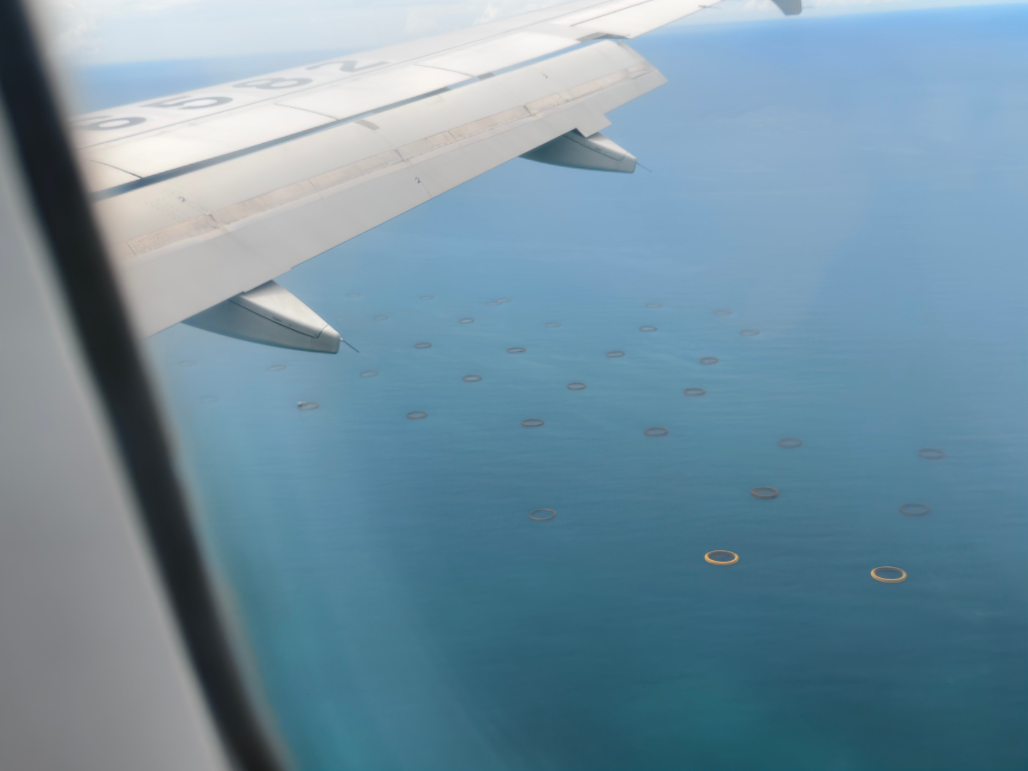 去机场不该比坐飞机时间还长，机场都是建在离市区比较远的地方，比如说去机场的路程需