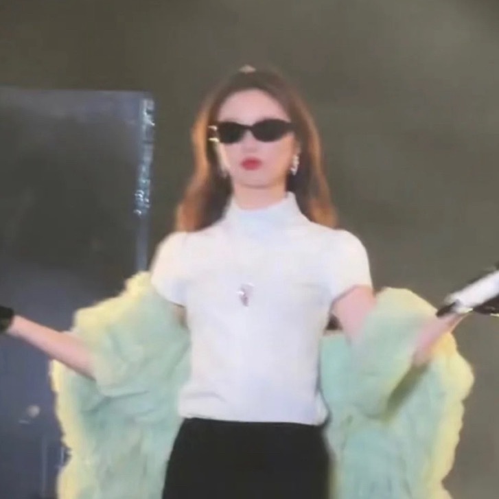 不能说一模一样只能说毫无差别 