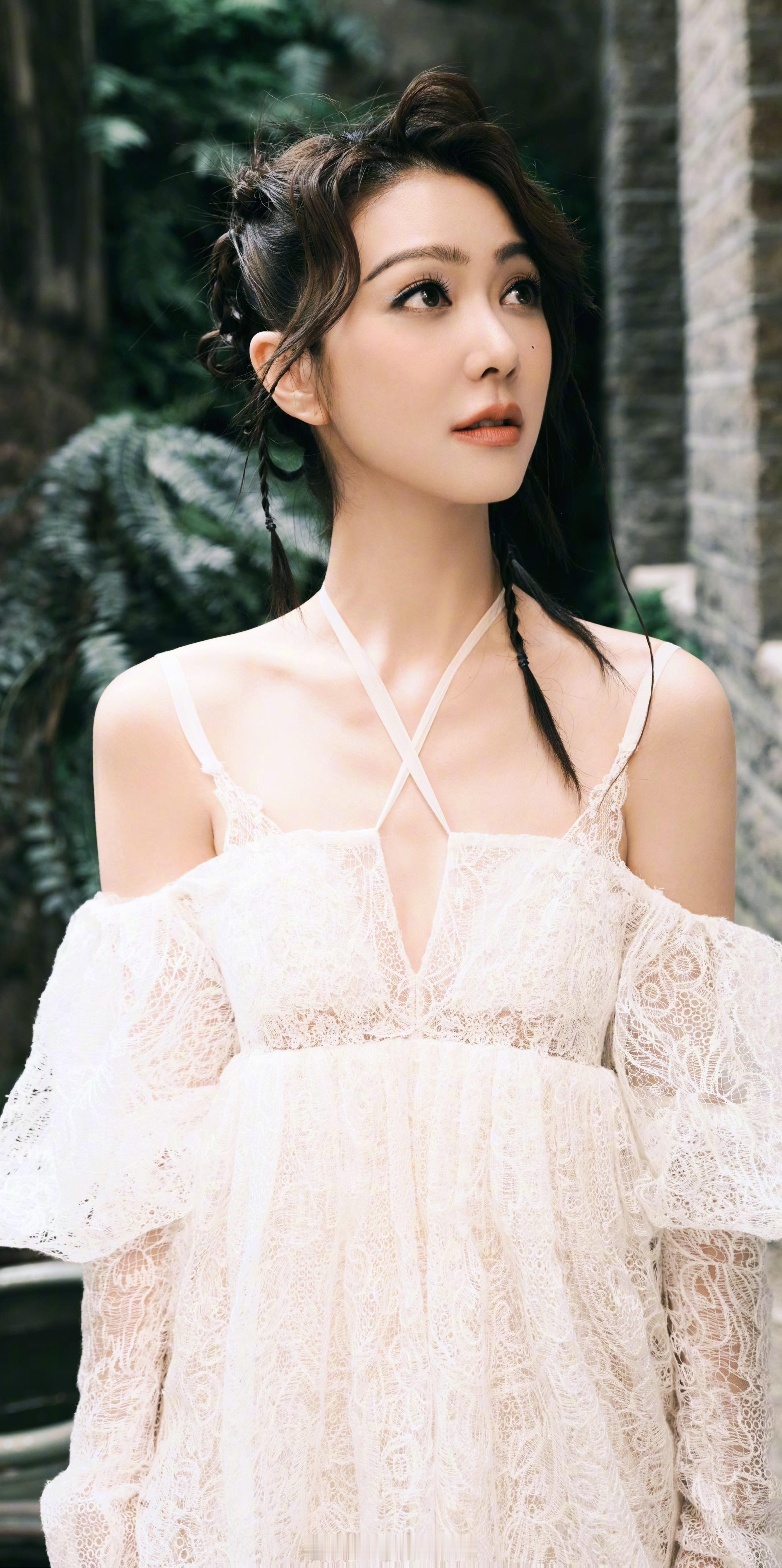 薛凯琪白色婚纱 ​​​
