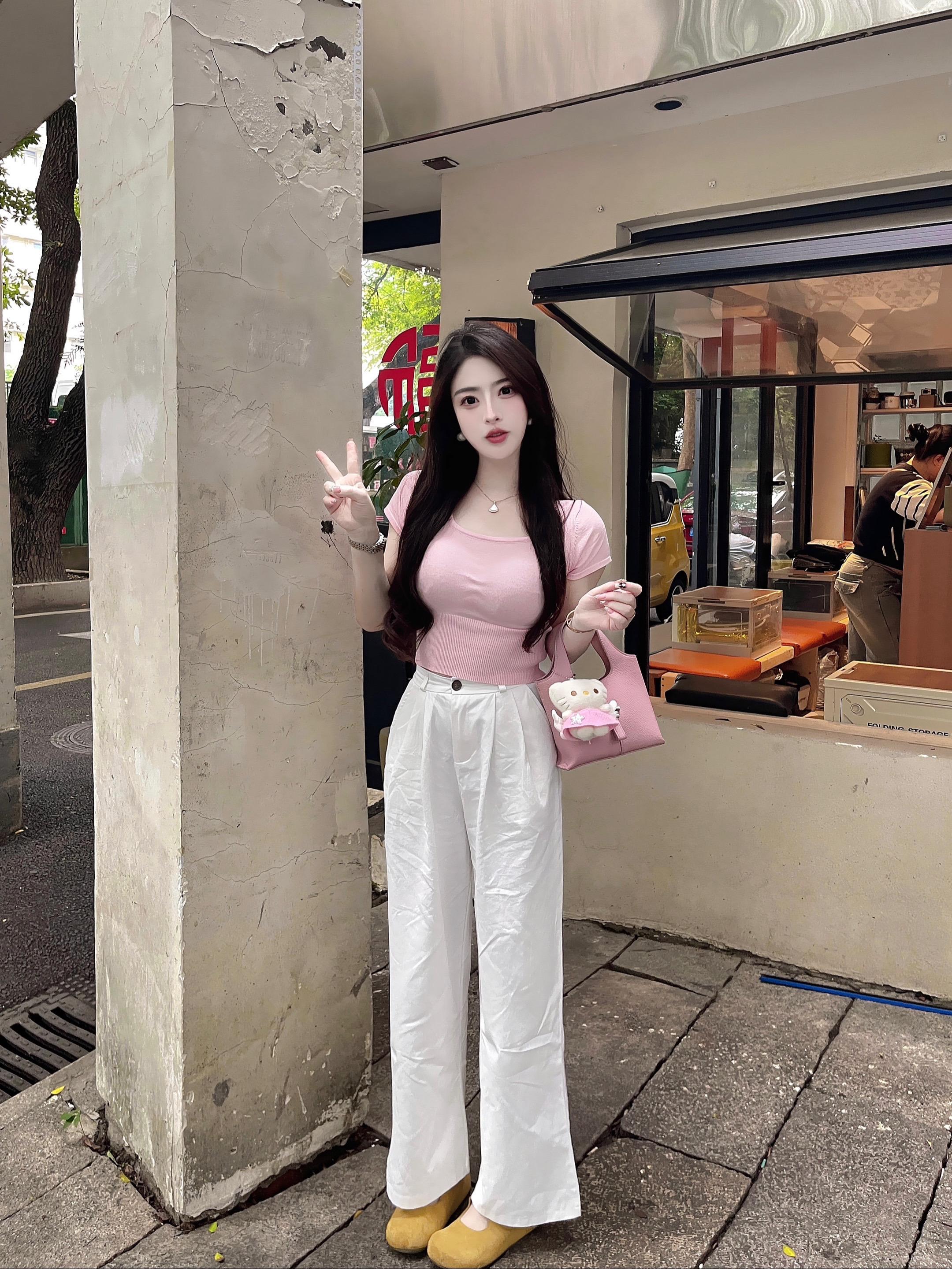 他说他爱你，可以把命都给你，净给些没人要的东西，他怎么说不把钱给你呢...
