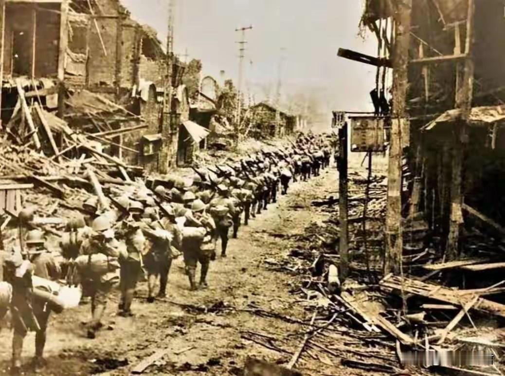 丰店观音庙阻击战

一九四O年秋，平汉铁路吃紧。一个大队的日军奉调由湖北大悟县宣