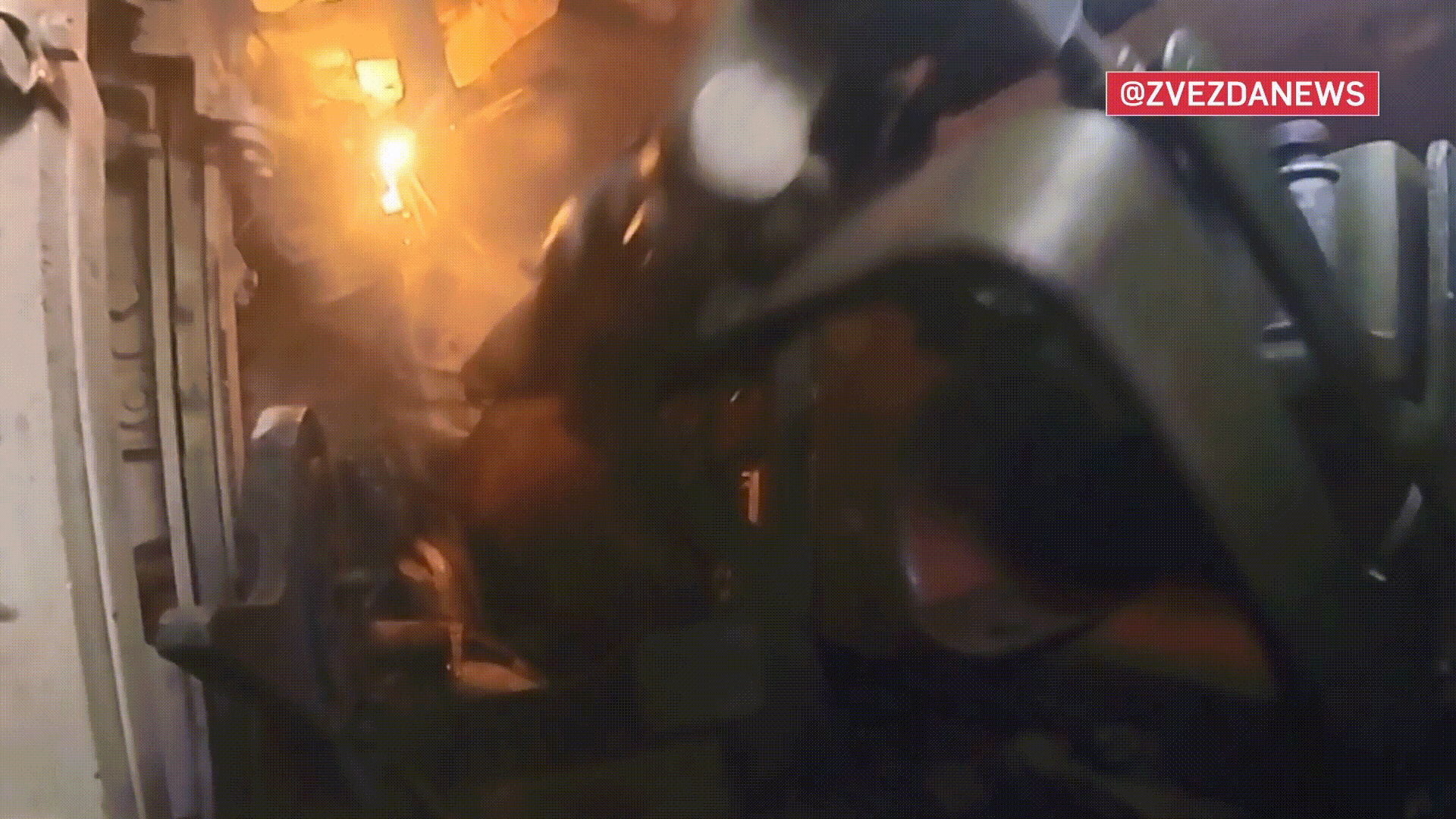 1080P动图 T72/90的自动装弹机运行过程 