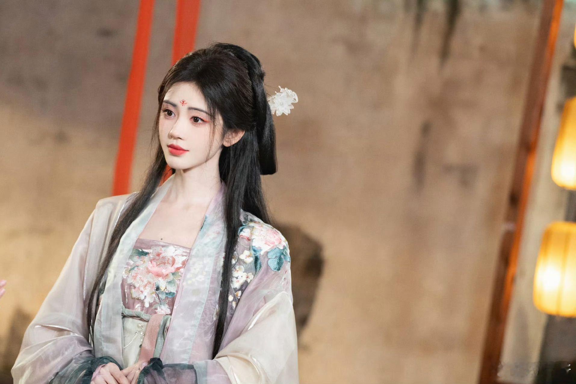 #鞠婧祎已起诉丝芭传媒#鞠婧祎起诉丝芭传媒了呀，真没想到这出。她能有啥结果呢？丝