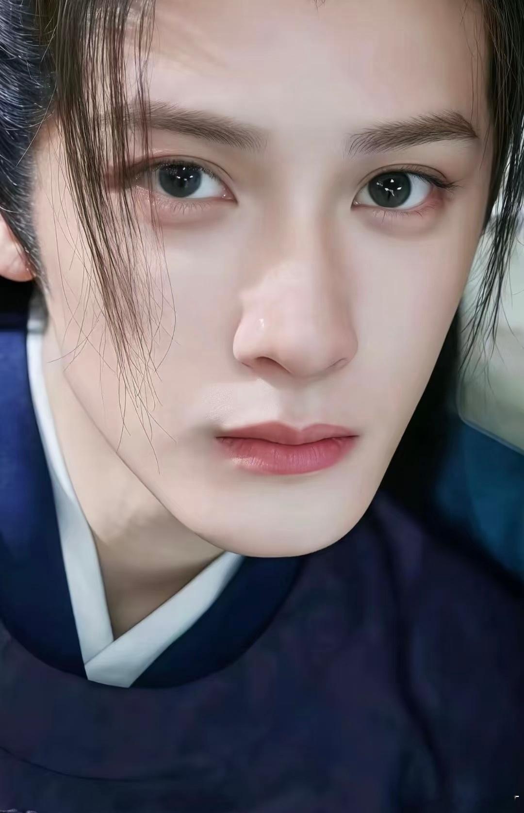 何不同舟渡预约量破100万檀健次 檀健次并没有把演戏作为玩票，他研究，他琢磨，他