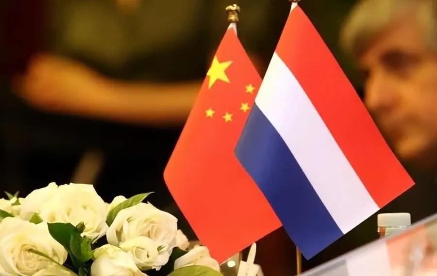 “中国将为‘中立’付出代价！”俄罗斯专家放话警告中国，一旦中美发生冲突，俄罗斯打