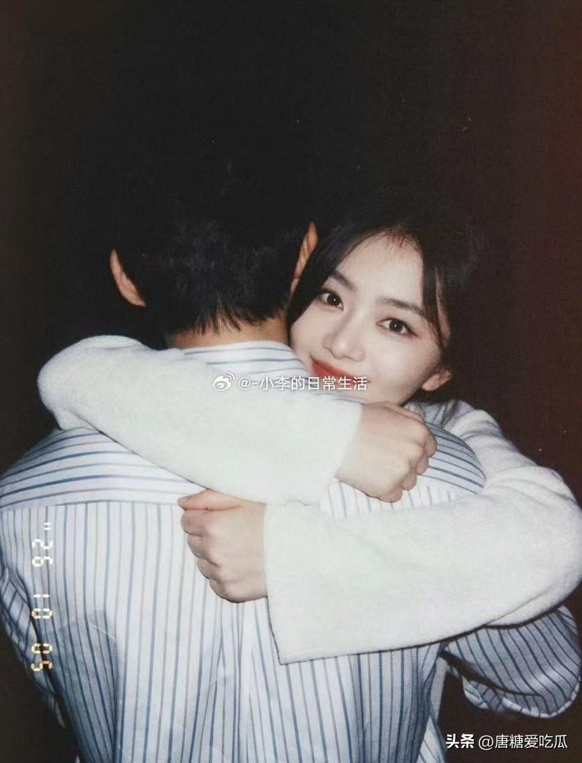谭松韵和刘学义
他俩就是很自觉的同事，李昀锐和孟子义真的要像他俩看齐，疯狂捆绑炒