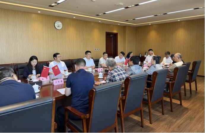 5月28日，天津市汽车产品进出口再制造协会执行会长马传云一行到访天津子牙经济技术