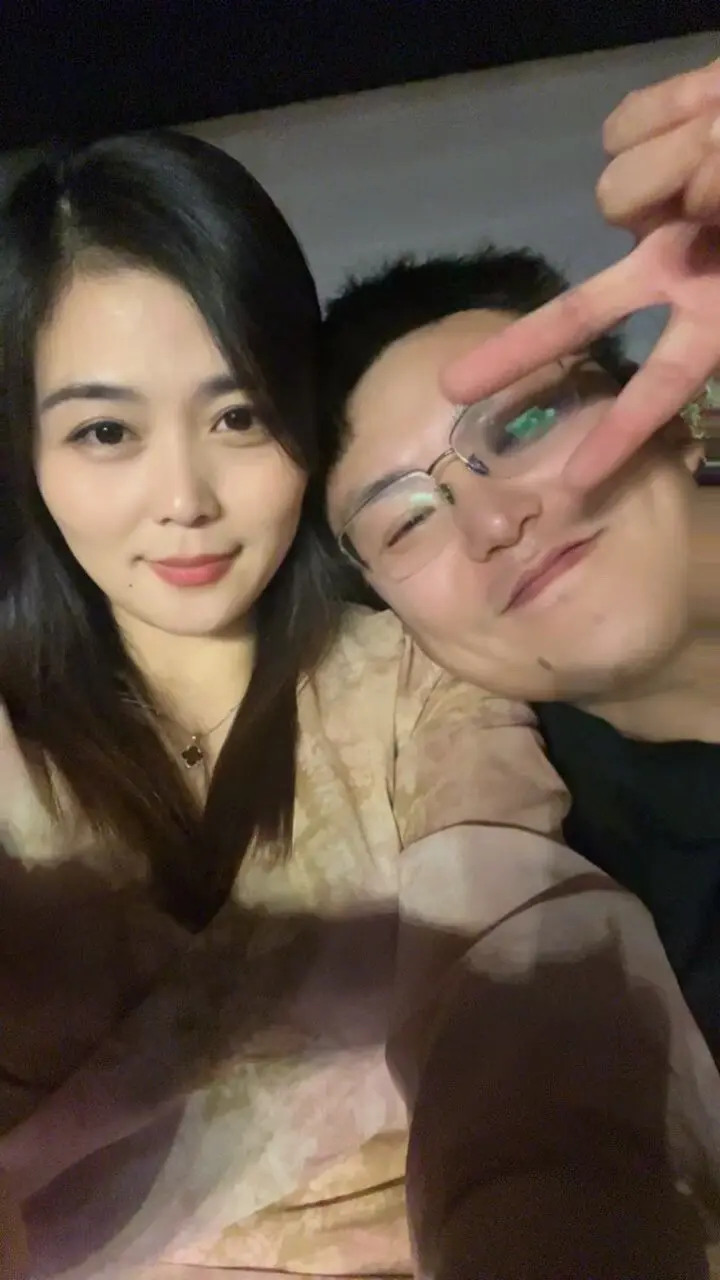 先生，你已经很棒了，没有背景，没有靠山，仅凭着一腔热血，和顽强的斗志...