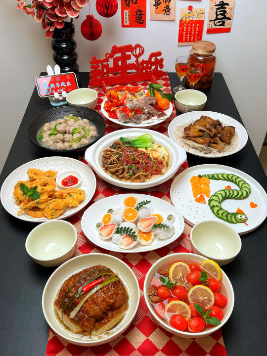 左滑看我2025年夜饭提前试！两小时搞定一桌！