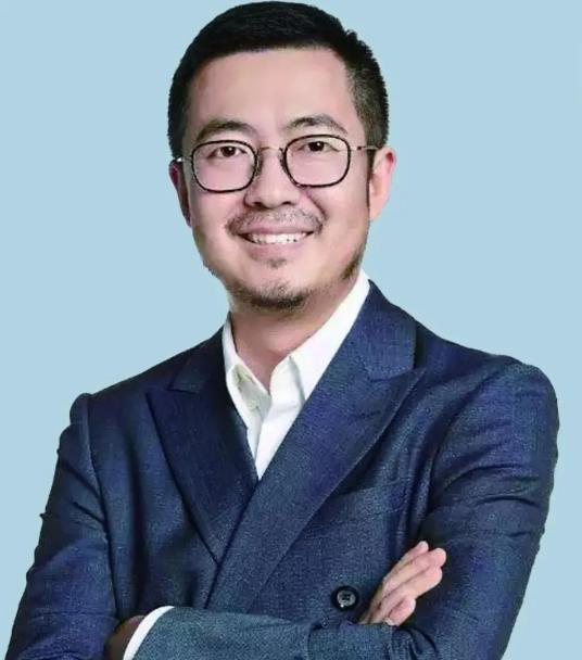 接蒋凡超绝事业运！


淘宝的流量确实大，
但用户打开次数多不等于买得多。
京东