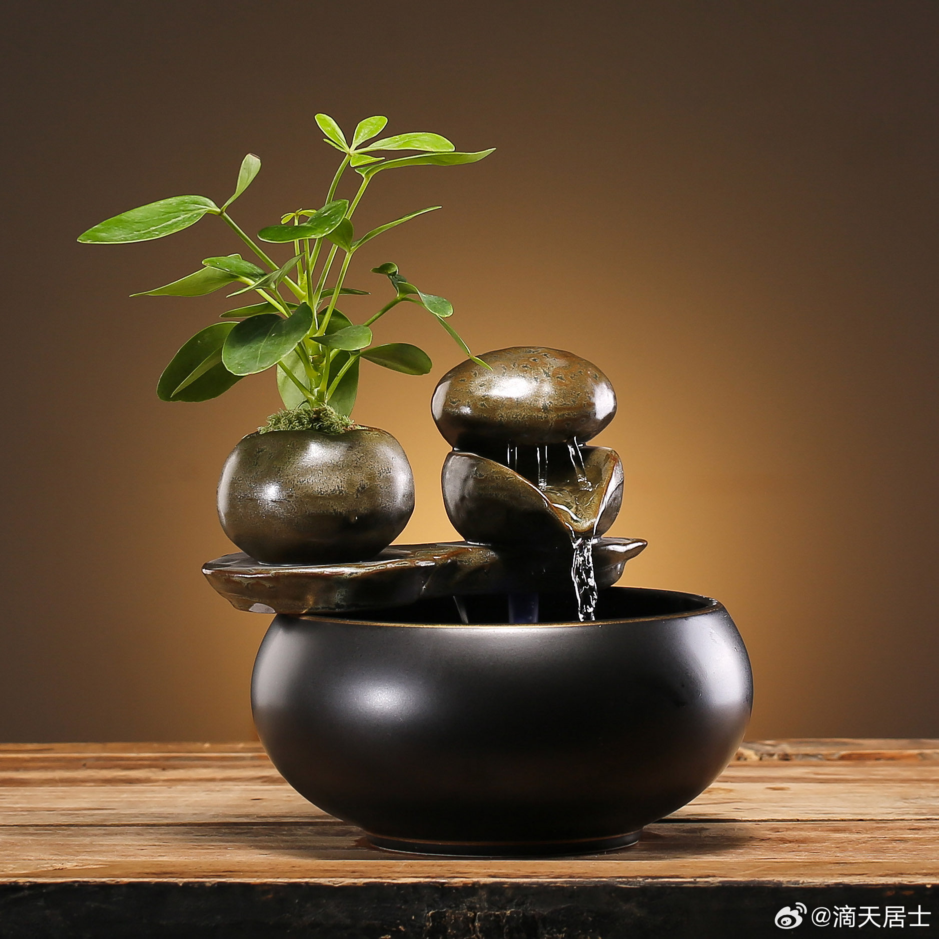 芒种时节，清理滞纳之气也是一种好方法，比如重点清理三个地方，厨房、卫生间、玄关、