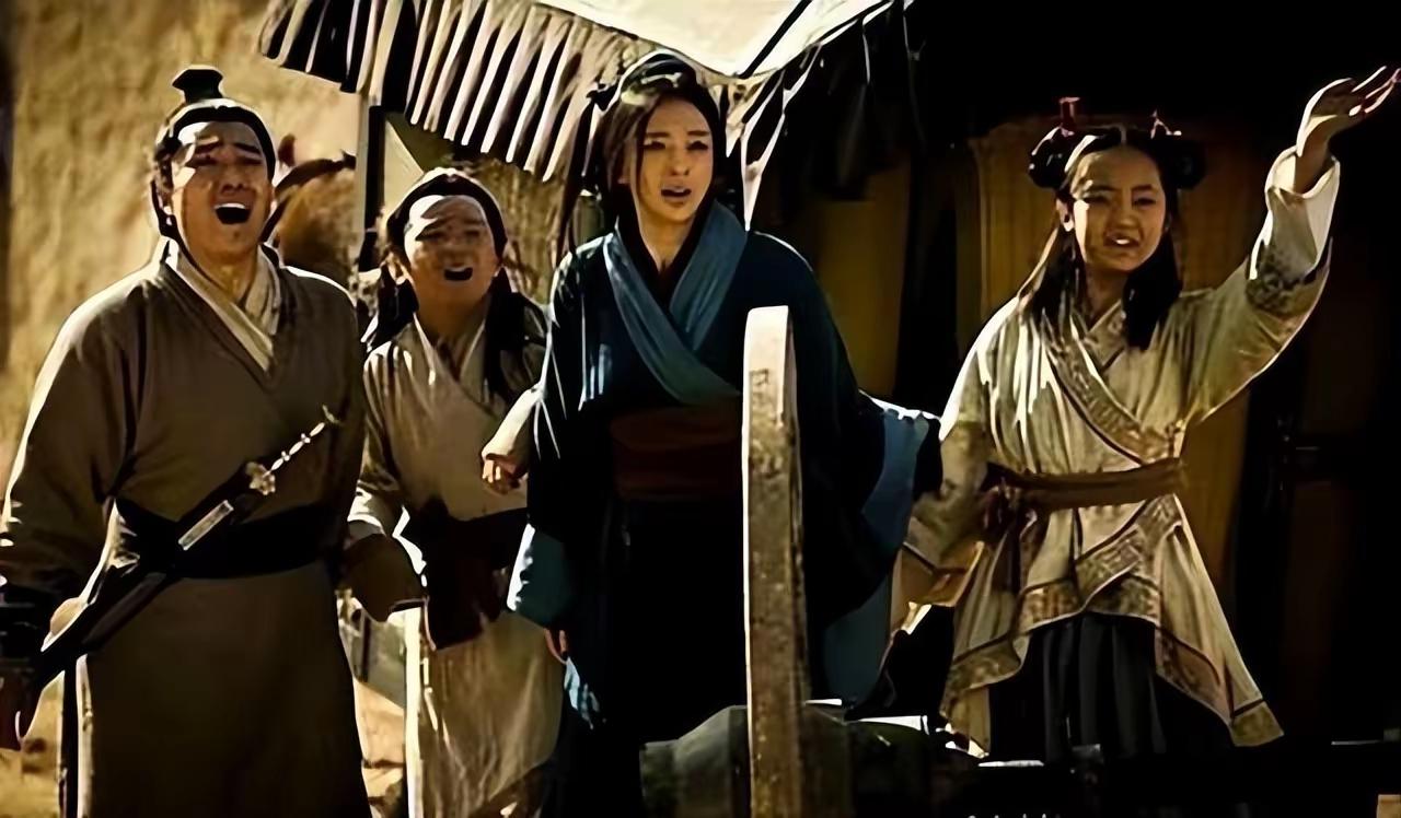 他睡了刘邦的女人，却被封为丞相，最后竟死于刘邦私生子之手
 
搁别人身上，睡了皇