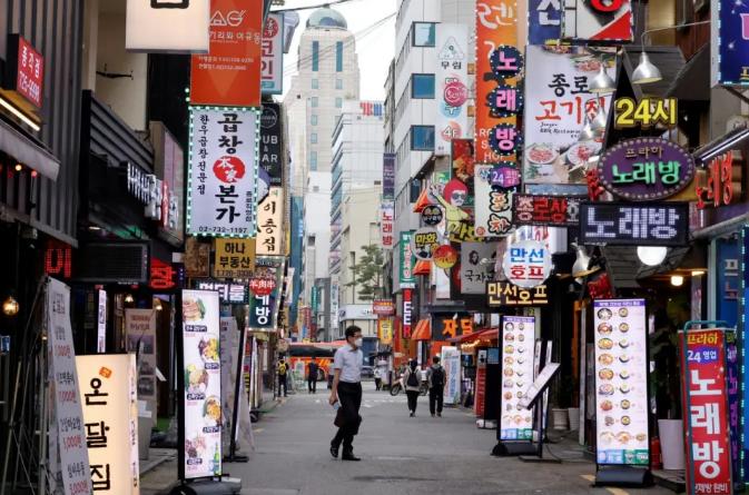 韩国彻底玩脱了，一边靠中国吃饭，一边给美国递刀，自己把路越走越窄。

韩国前脚刚